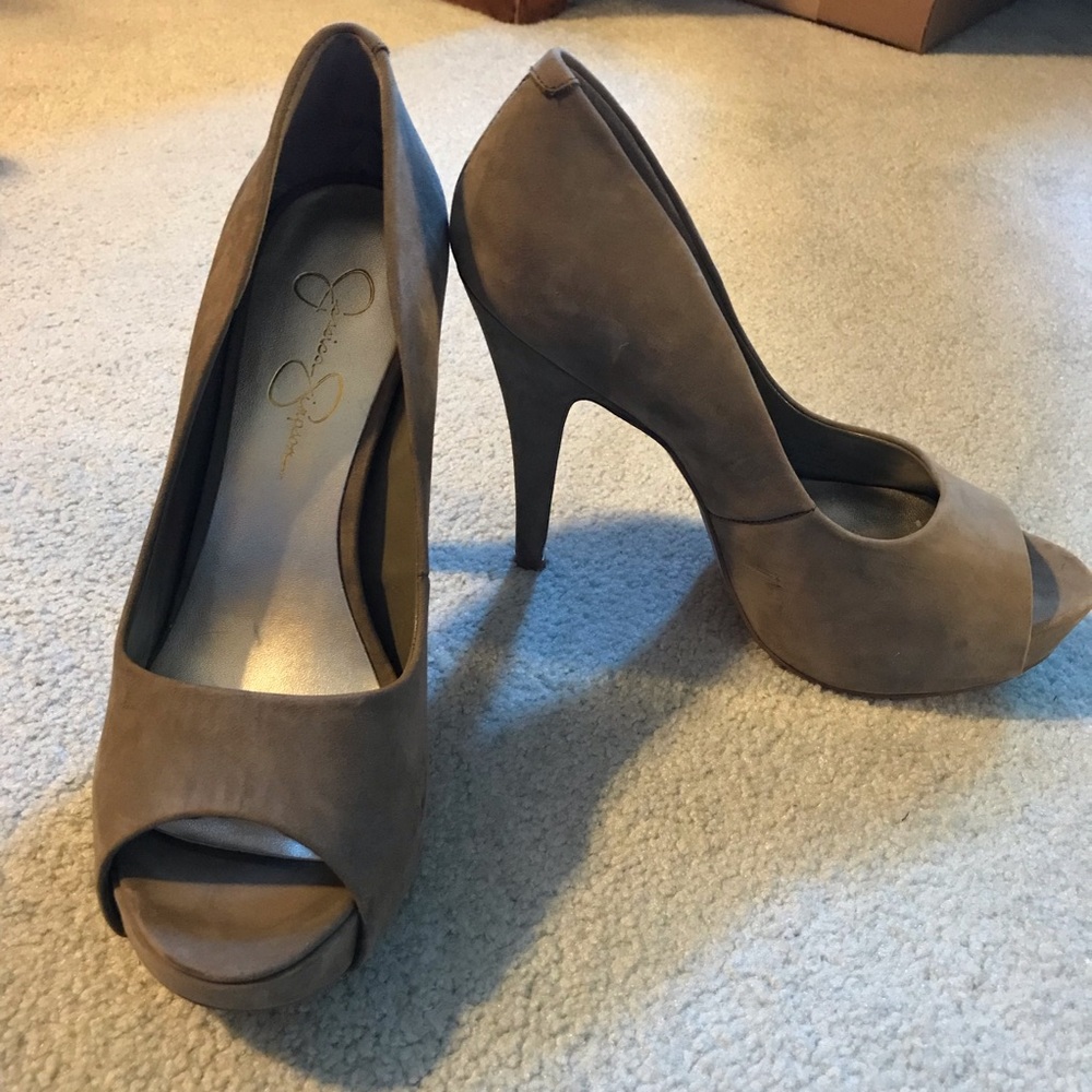 Jessica Simpson pumps - Picture 2 of 2